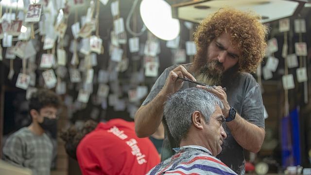 barber Trainingsraum mit Werkzeugen und Sicherheitsmaterialien