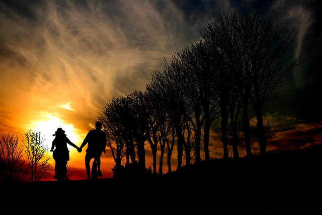 Illuminazione silhouette in controluce